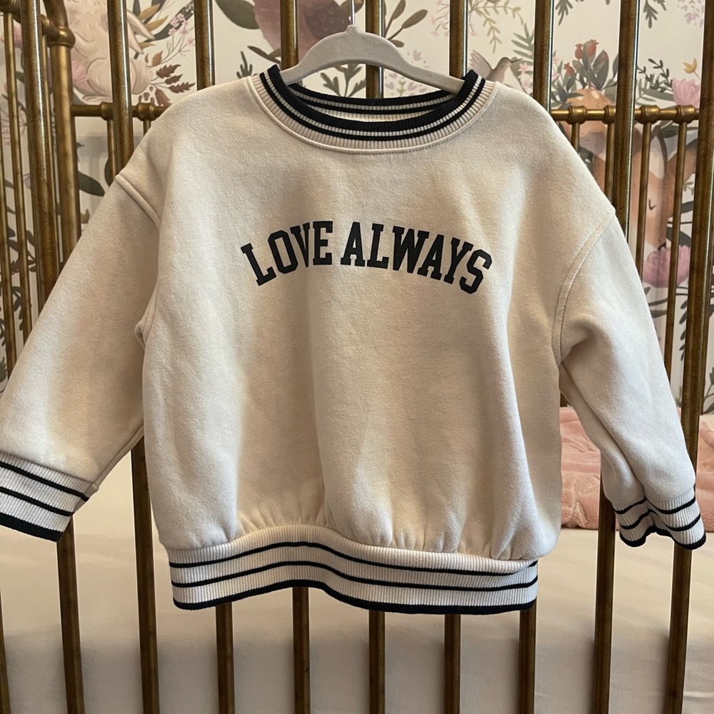 Cat & Jack Love Always cream pull over sweatshirt. ❤️